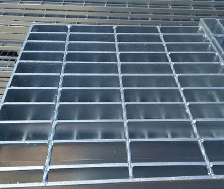 鋼格板價(jià)格/鋼格柵板多少錢/鋼格板生產(chǎn)廠家哪家好？