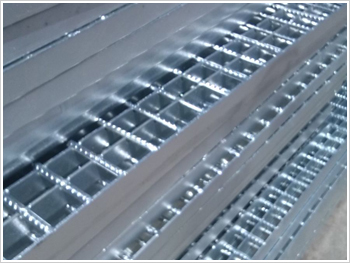 熱鍍鋅格柵板型號、泰江格柵板生產(chǎn)廠家、河北熱鍍鋅格柵板廠